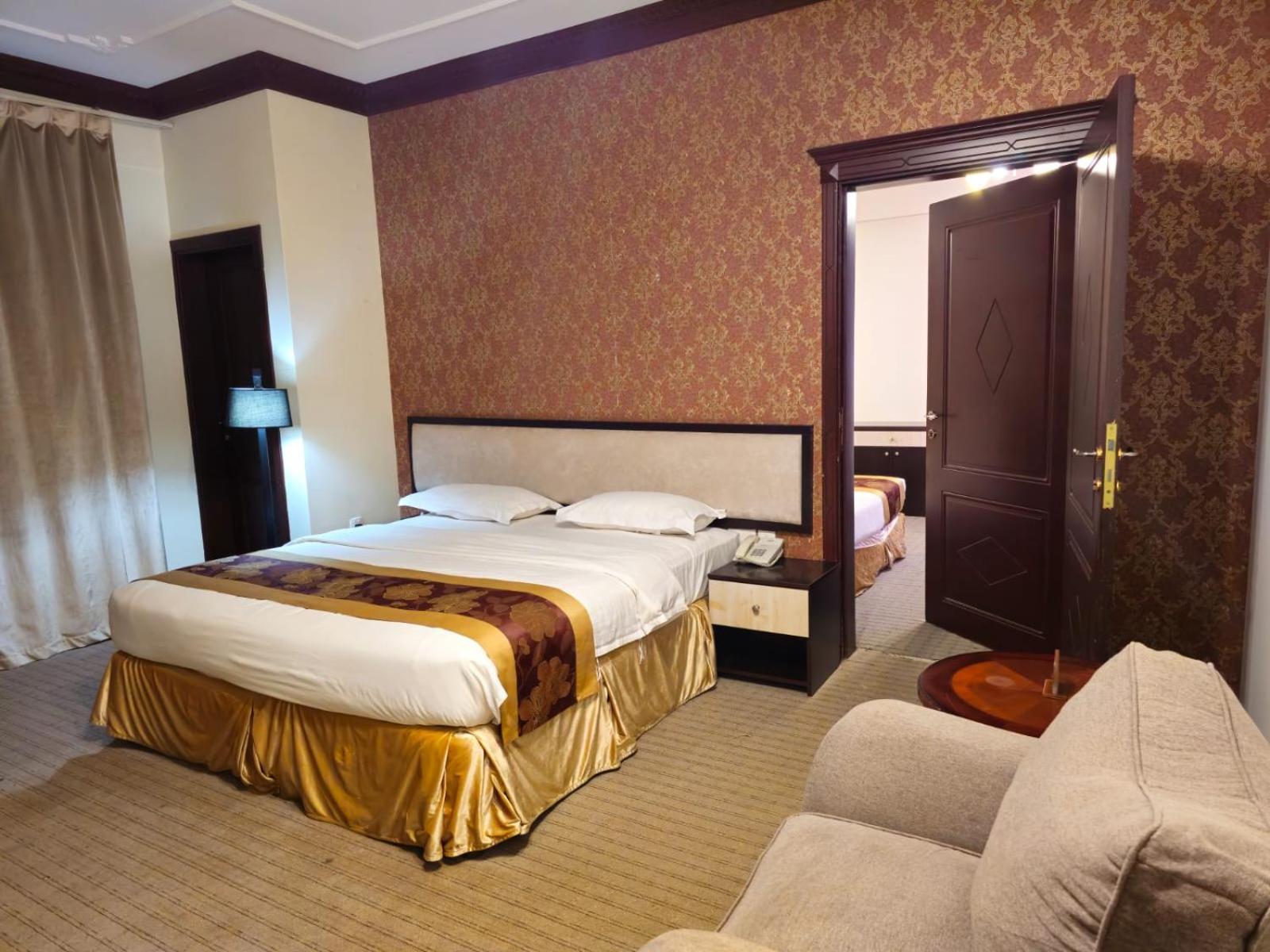 Twilight Hotel マスカット エクステリア 写真