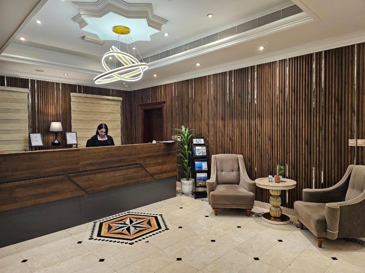 Twilight Hotel マスカット エクステリア 写真