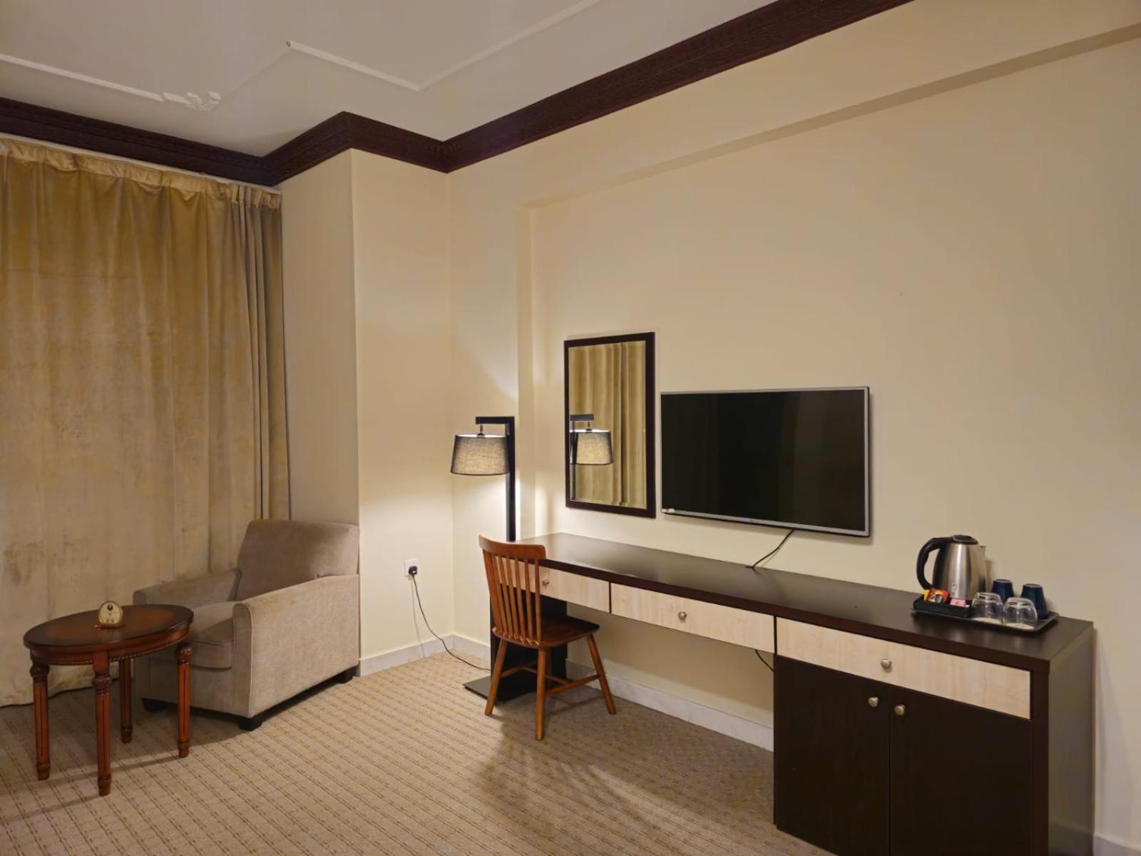 Twilight Hotel マスカット エクステリア 写真