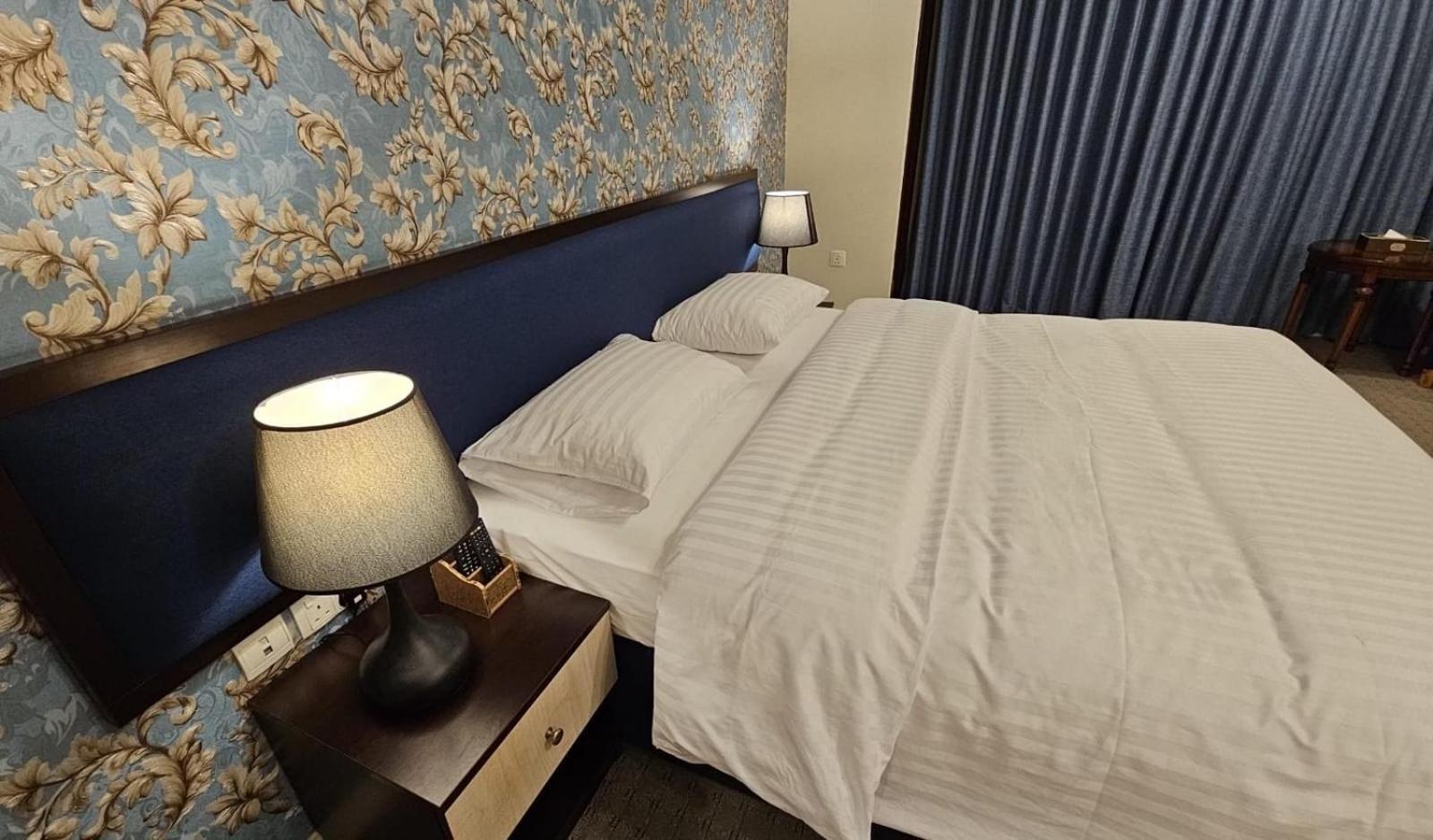 Twilight Hotel マスカット エクステリア 写真